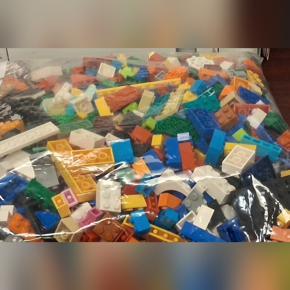 3lbs. Bulk Legos Bundle - Picture 4 of 7